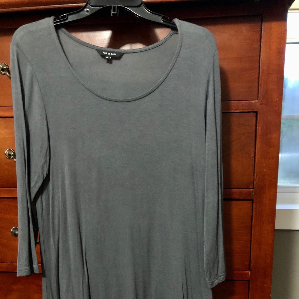 Yak & Yetti Medium Top